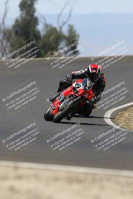 media/Jun-07-2025-TrackDaz (Sat) [[4413525952]]/A Group/12pm (Turn 2)/